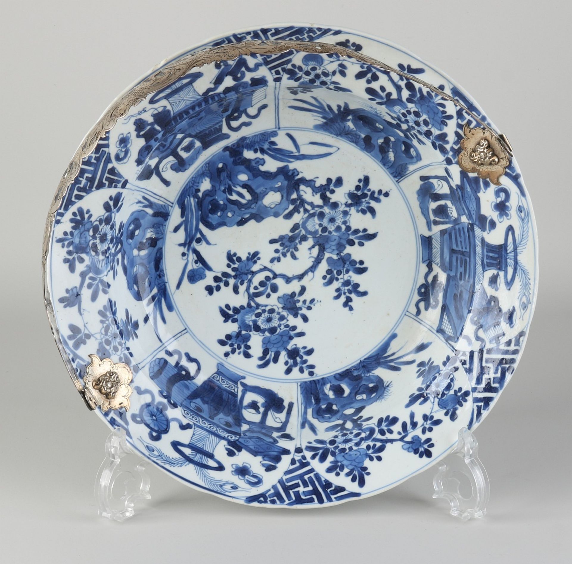 17th - 18th century Chinese Kang Xi dish Ø 28 cm. - Image 2 of 3