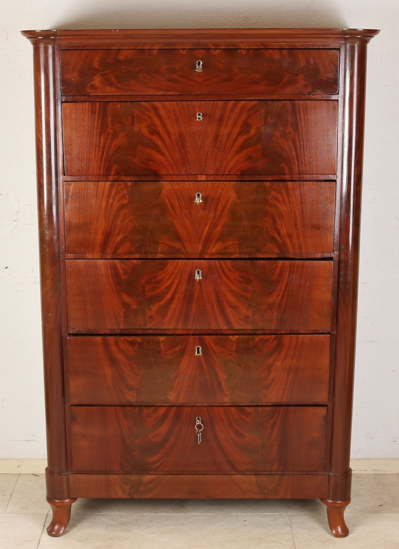 mahogany chiffoniere