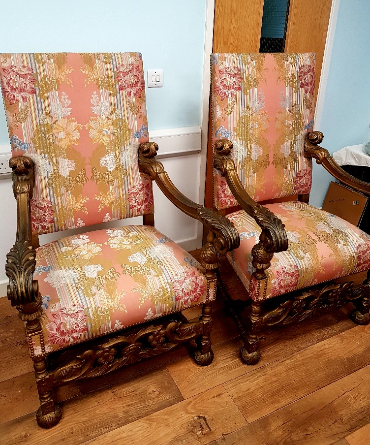 Pair of Excellent Large Continental Walnut Throne Armchairs - Image 3 of 7