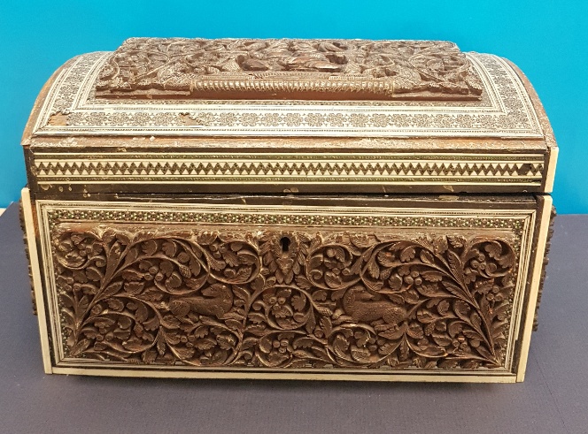 Anglo Indian Sandalwood and Sadeli Tea Caddy - Bild 3 aus 6