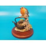 Border Fine Arts Robin Figurine with Nest in Kettle (boxed)