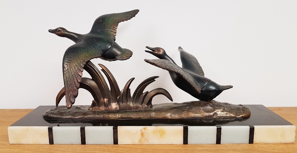 1940 French Art Deco Table Centrepiece in banded marble and spelter, with Two Ducks Taking Flight