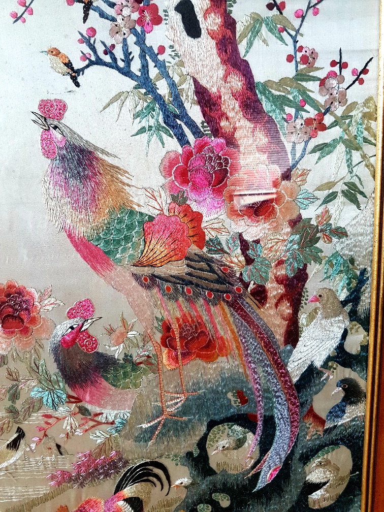 A Large Framed Chinese Embroidered Silk Panel decorated with birds - Image 3 of 6