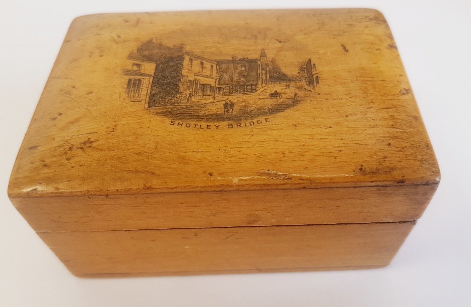 Shotley Bridge in County Durham, Printed Small Mauchline Ware Box 3 inches x 2 inches x 1.5 inches - Image 2 of 3