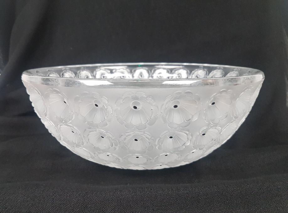Lalique Clear & Frosted Nemours Bowl dated to 1978, 25cm in Diameter - Image 3 of 5