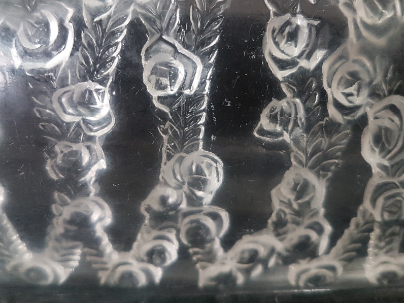 Lalique 1939 Square Crystal Rose Design 10407 Dish, etched signature to base - Image 7 of 7