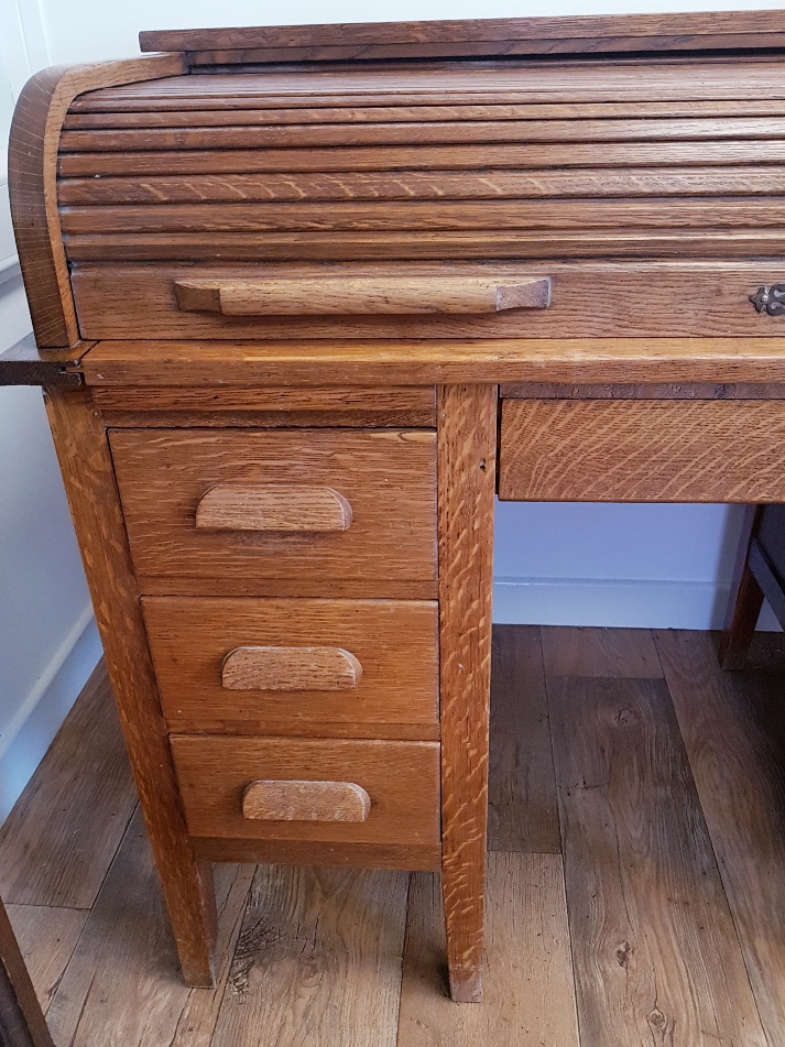 Early 20th Century Roll Top Oak Desk on Two Pillars of Drawers, locked with no key - Image 2 of 3