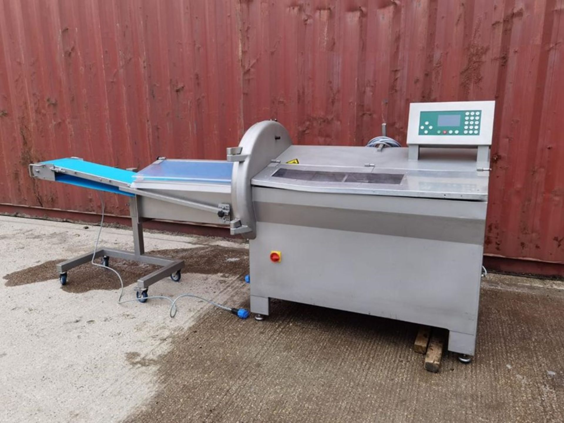MHS SLICER WITH OUTFEED CONVEYOR