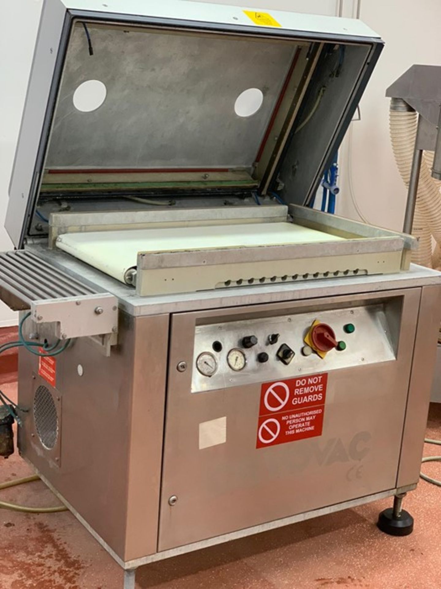 SOLD-CRYOVAC VC14 VACUUM PACKER