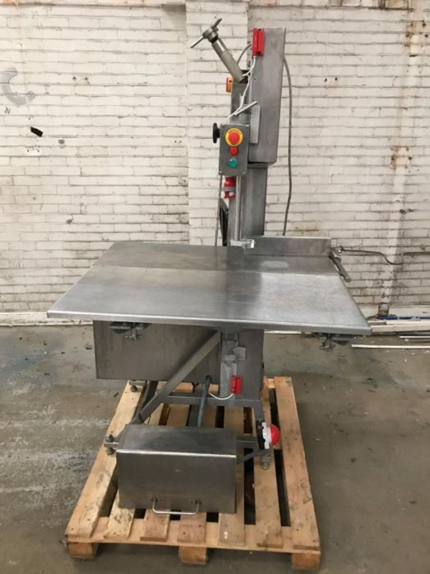 AEW 400M BANDSAW