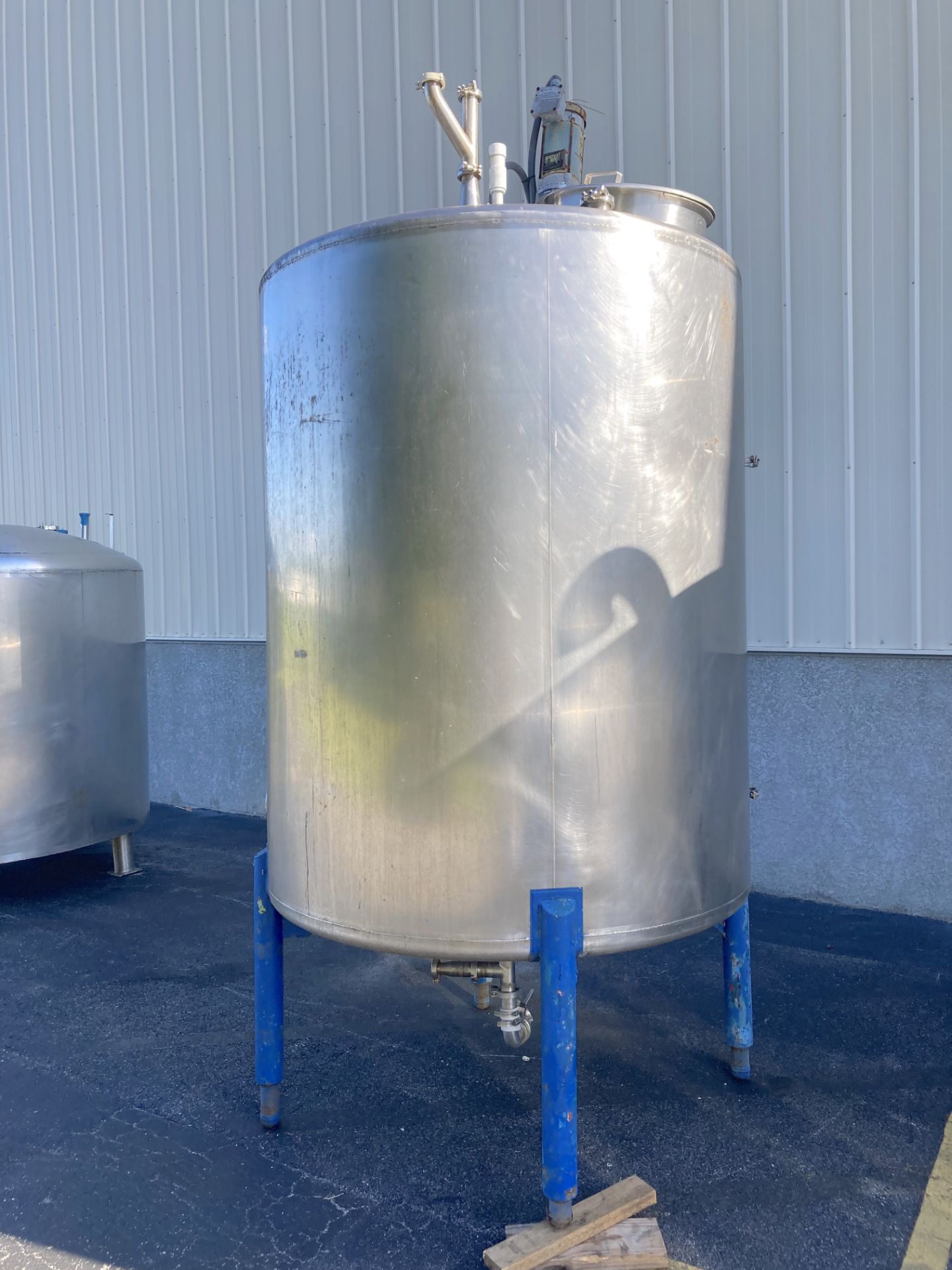 Cherry Burrel Tri-Canada 844 Gallon Mixing Tank