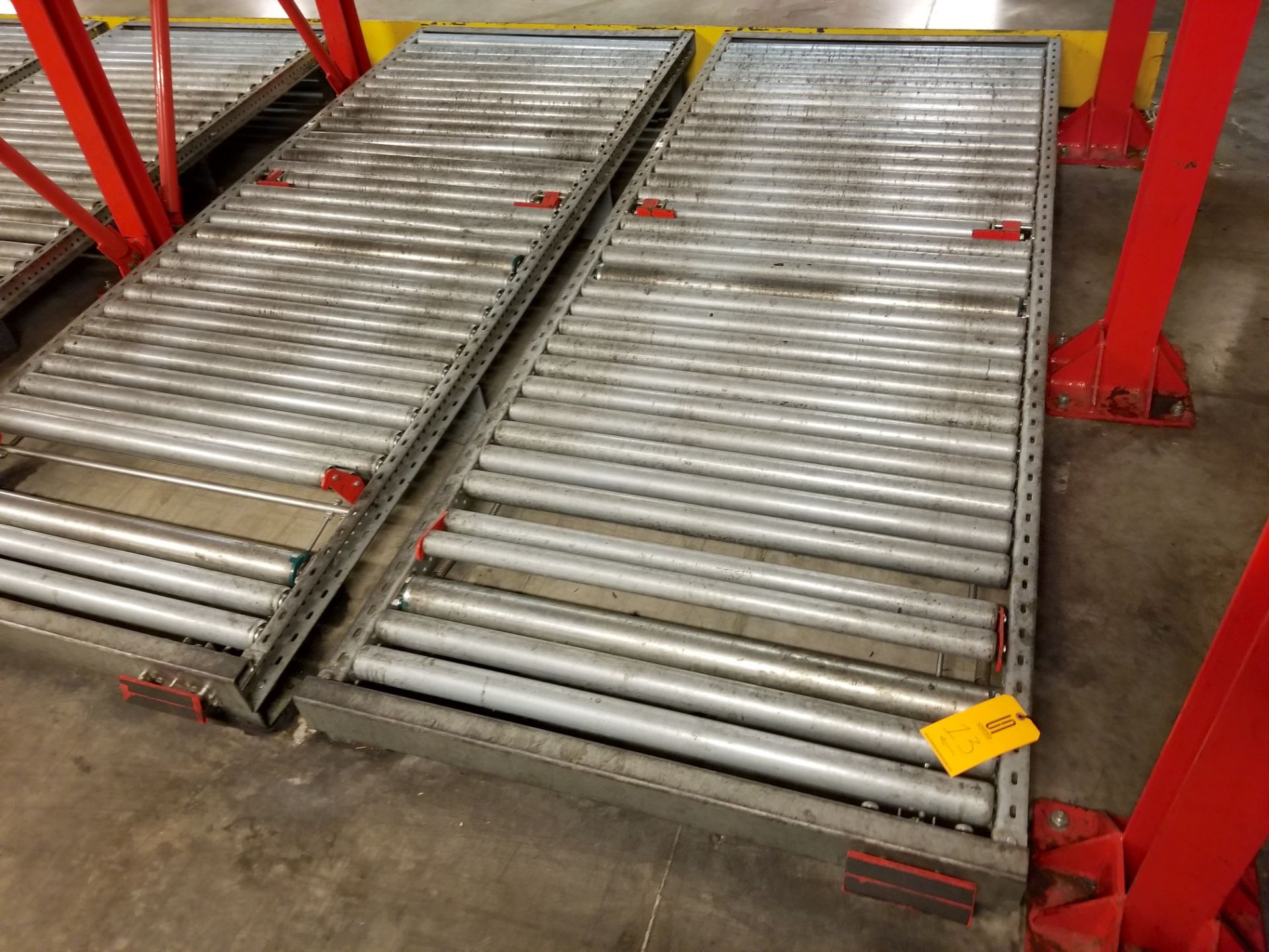 Gravity Pallet Conveyors (Manual Pick System B) Ground Level