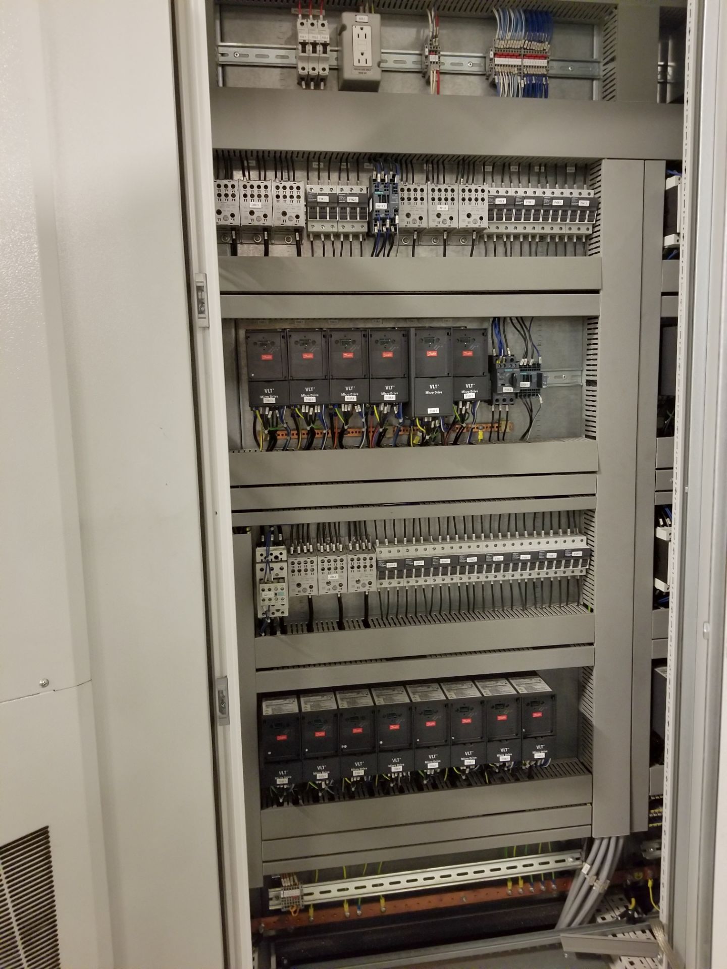 6 Door Case Conveyor Control Panel - Image 4 of 8