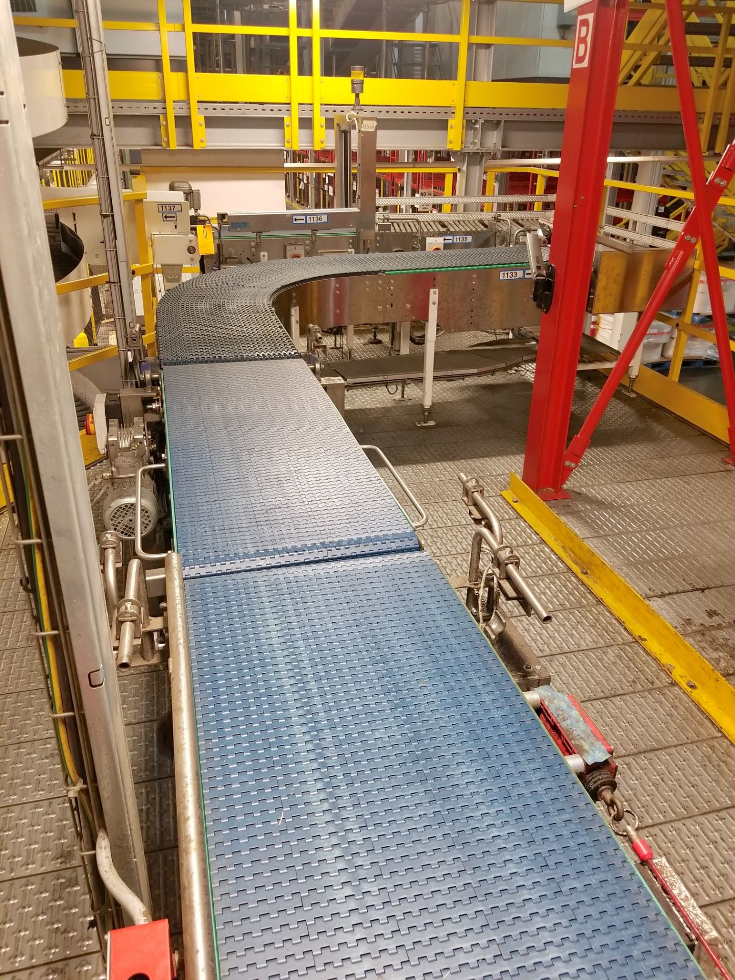 Europool Stainless Steel 17 inch wide matte top case conveyor - Second level (Manual Pick System C) - Image 4 of 5