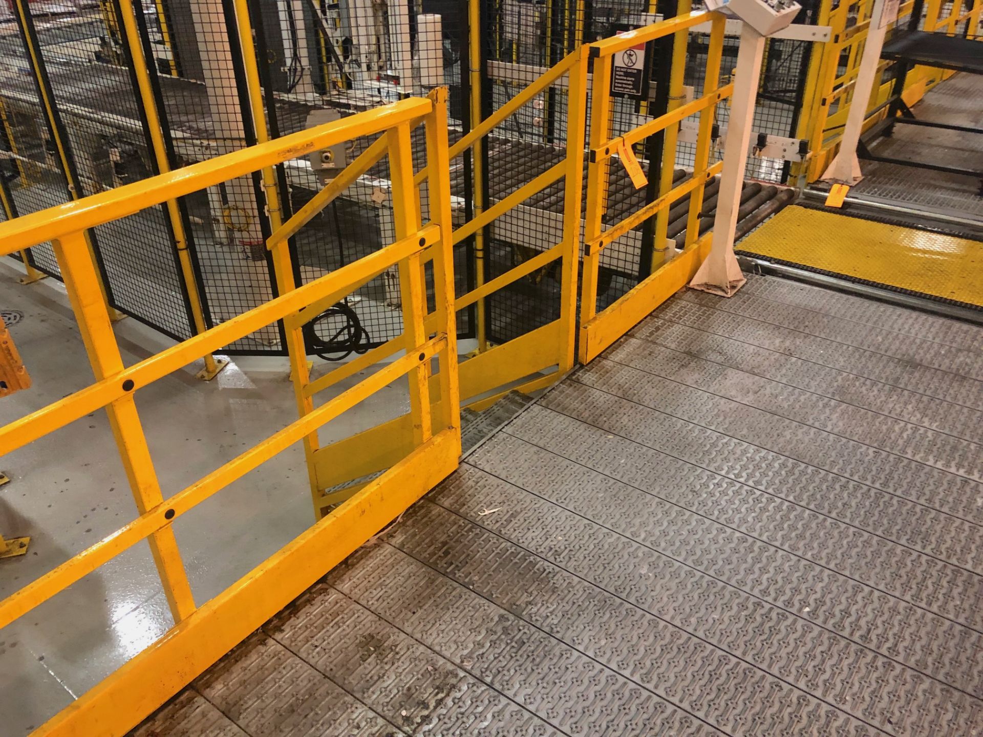 Operator Platform with 2 Stairs - Image 2 of 3