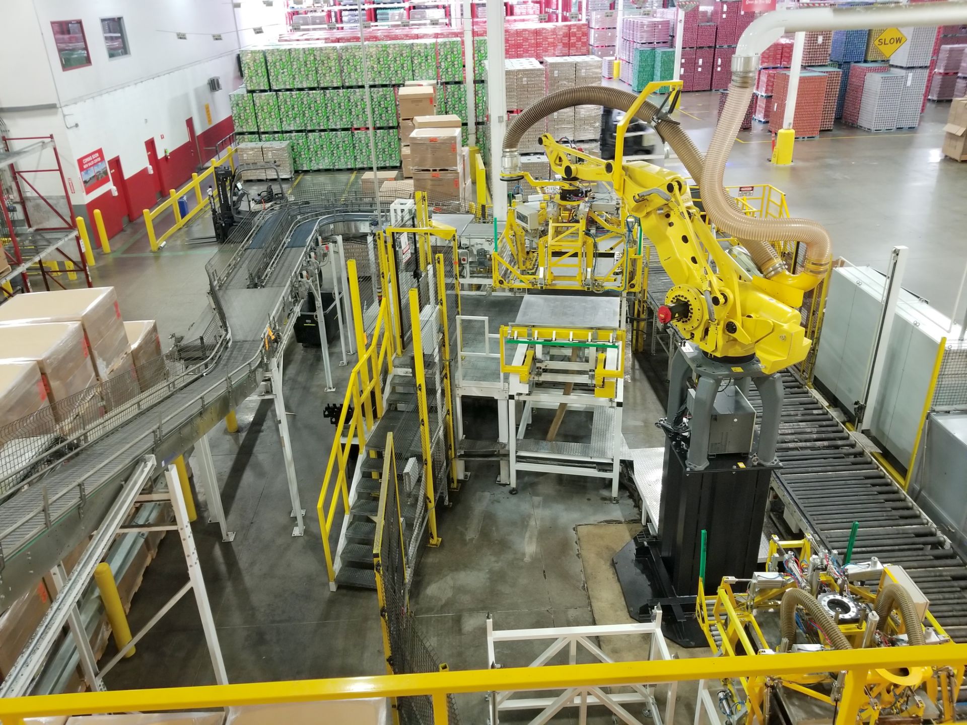 BEMA/Fanuc Robotic Case Depalletizer System