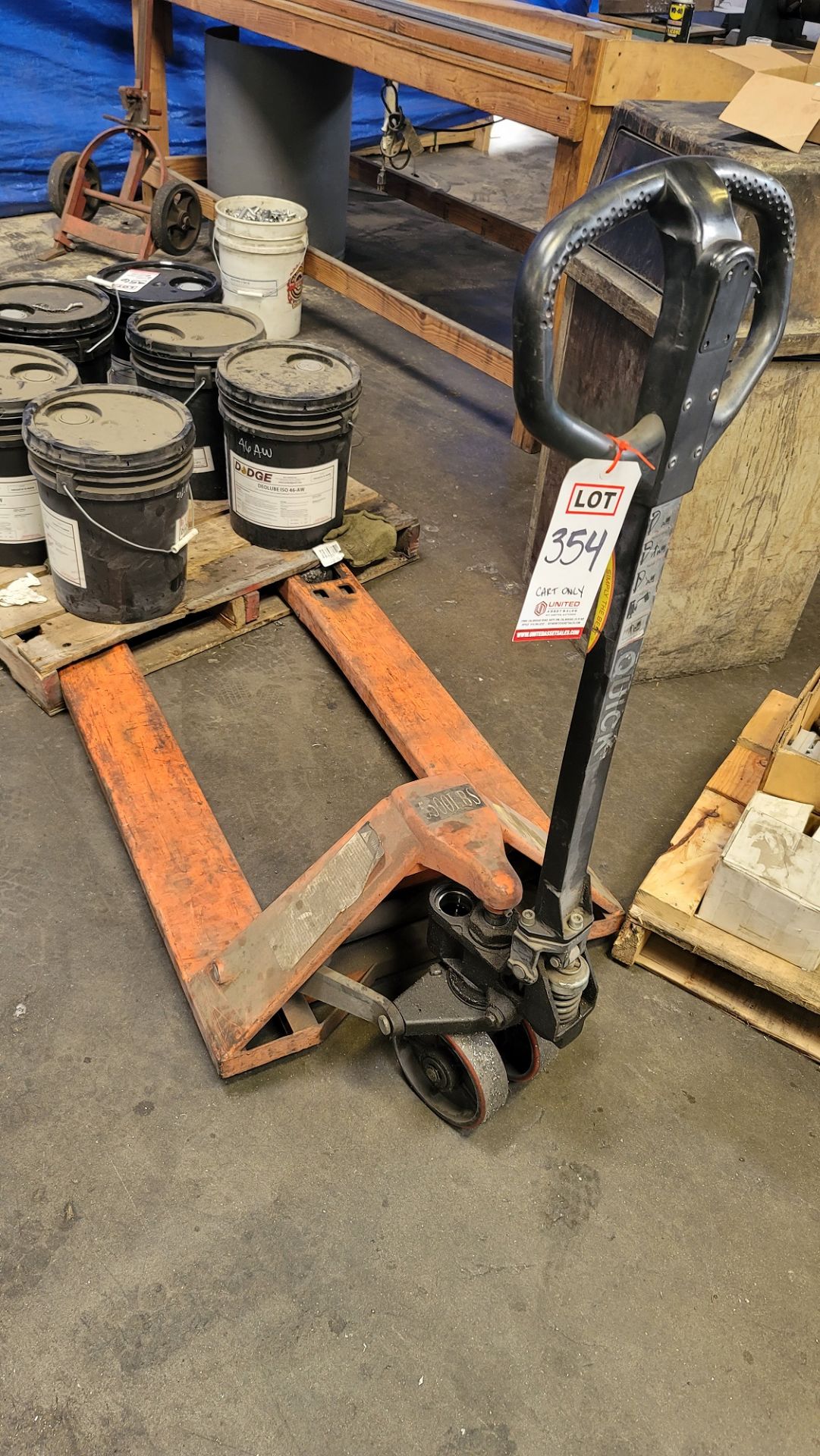 PALLET JACK, 5,500 LB CAPACITY (DELAYED PICKUP UNTIL JULY 20)