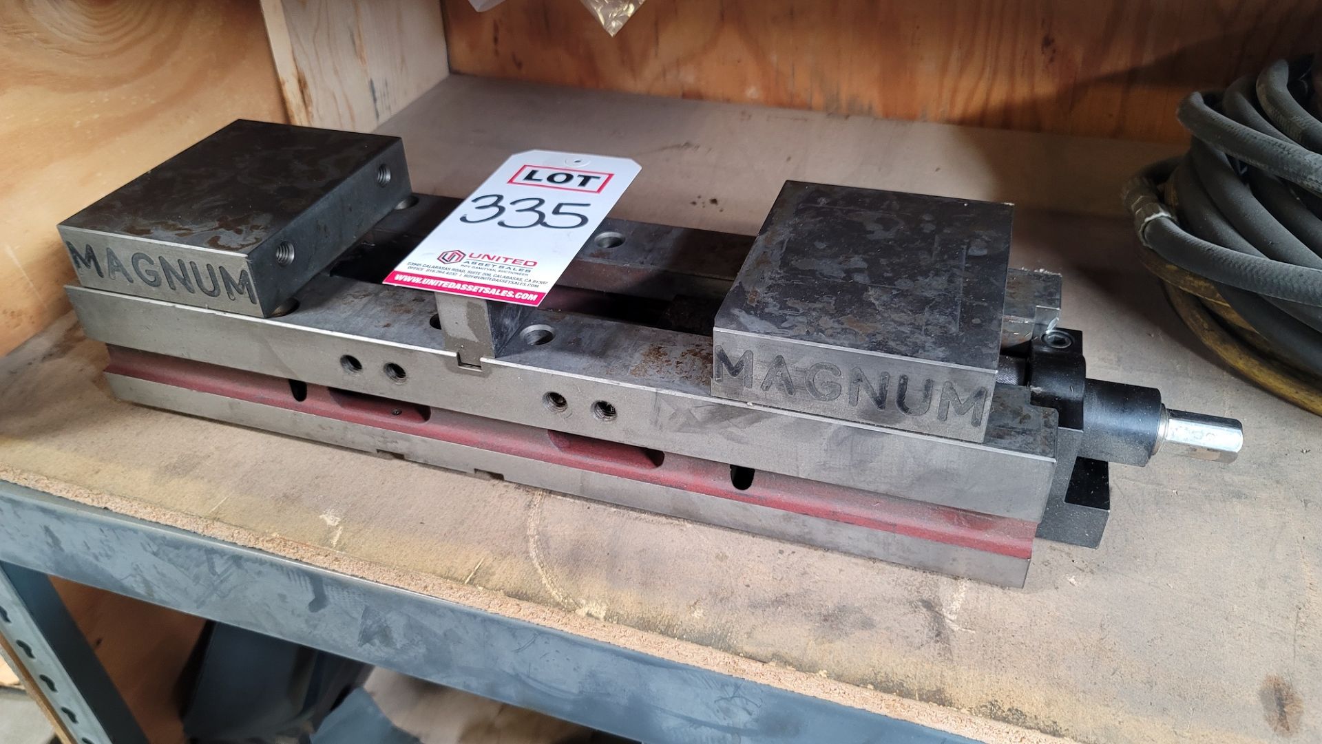 MAGNUM 6" DOUBLE VISE, NO HANDLE