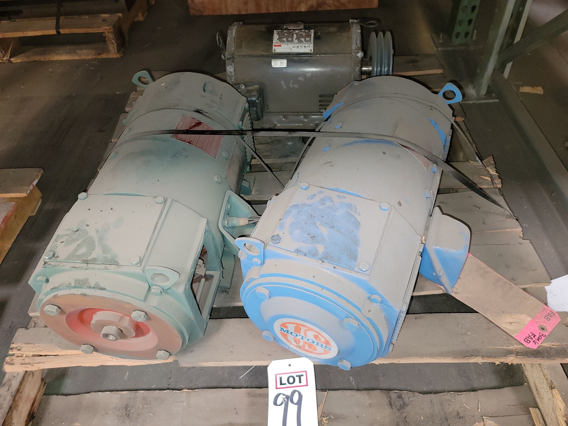 LOT - (2) 10 HP DIRECT CURRENT MOTORS AND (1) 10 HP DAYTON MOTOR