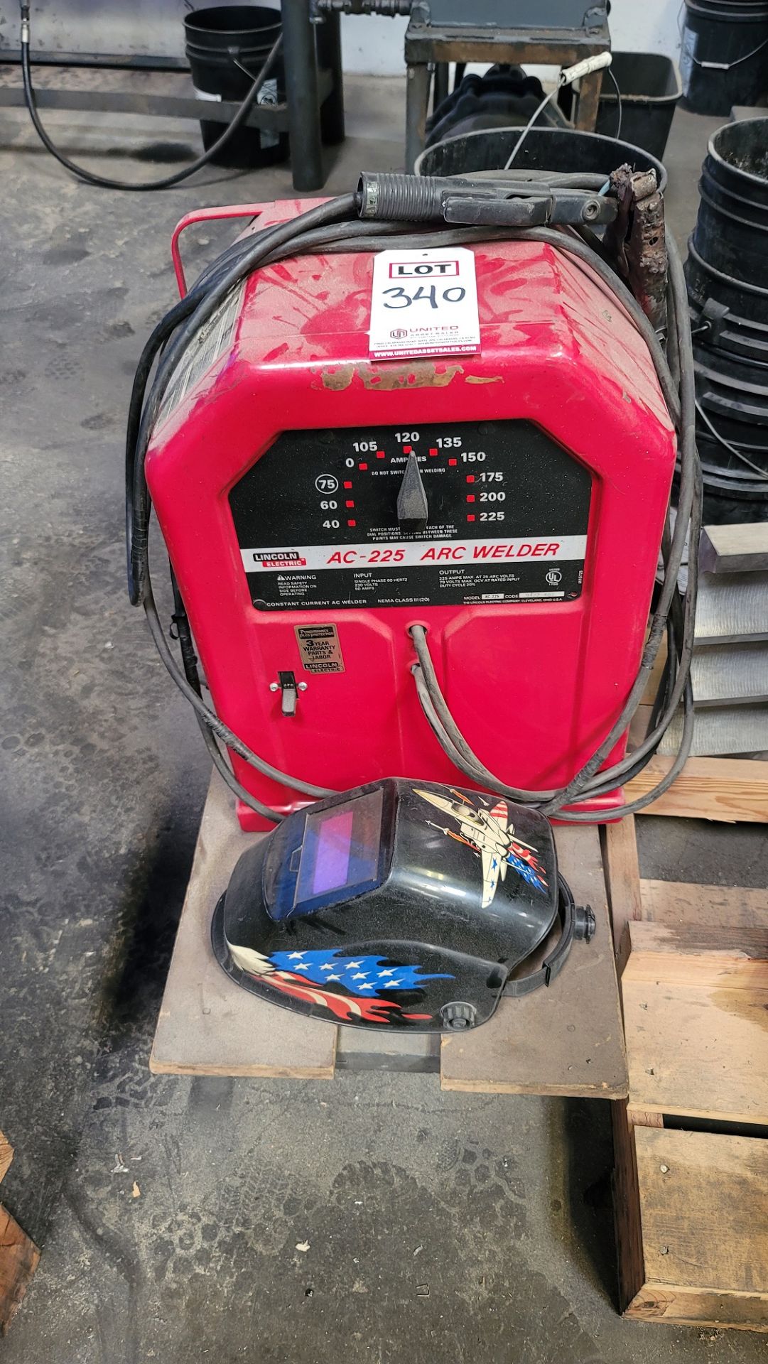 LINCOLN ELECTRIC AC-225 ARC WELDER, ON CART