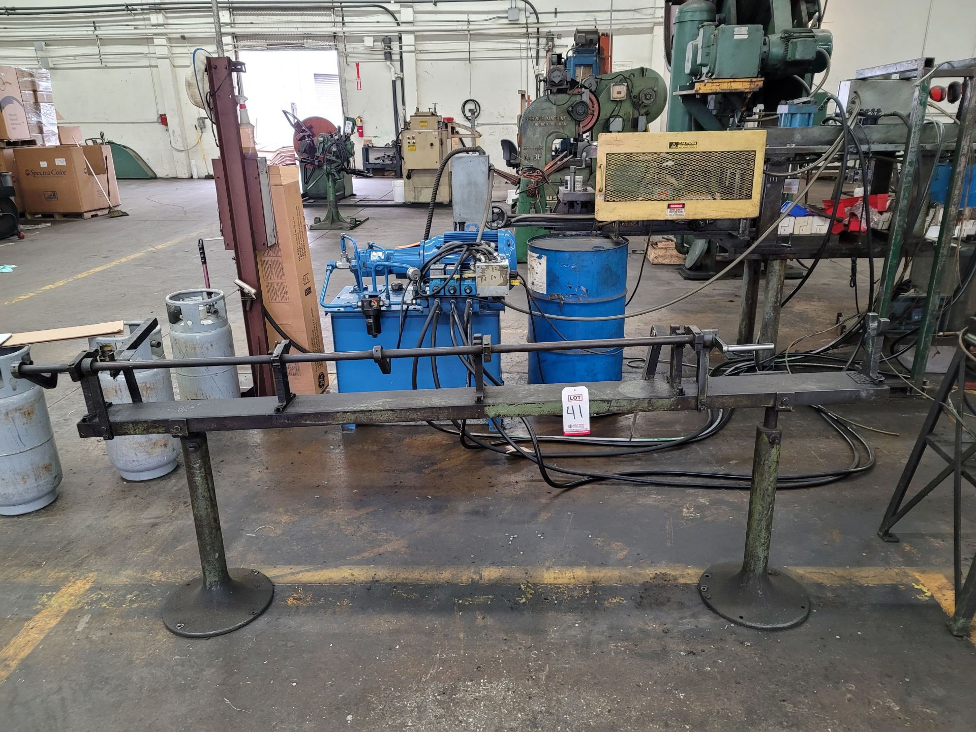 BAR SUPPORT FOR FEEDING AND CLAMPING, WAS USED WITH LOT 40