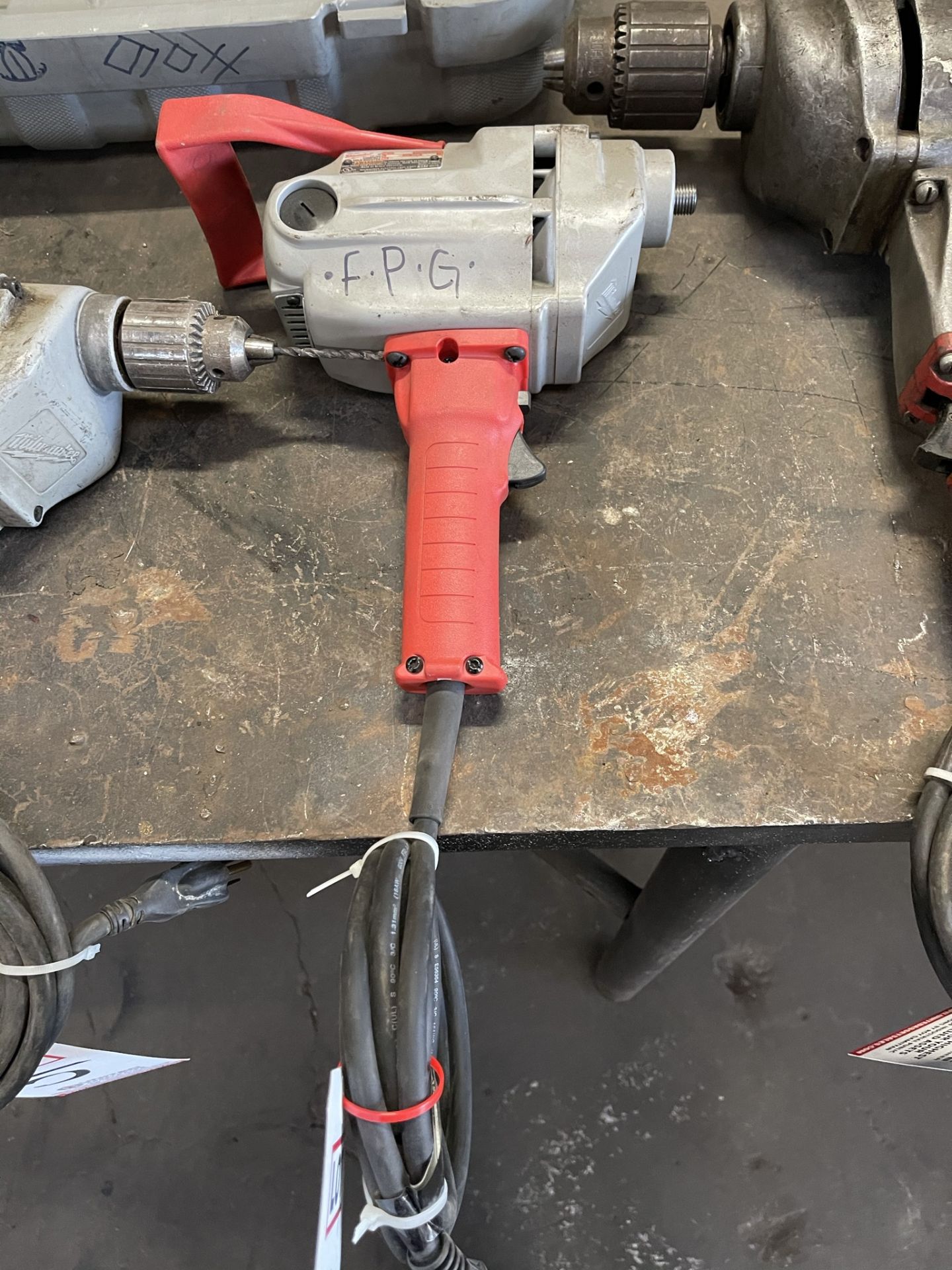 MILWAUKEE 1/2" COMPACT HOLE SHOOTER