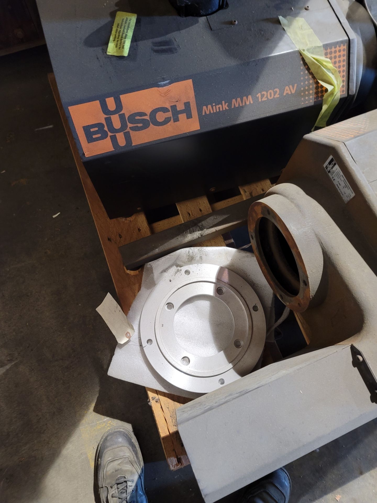 LOT - (2) BUSCH DRY CLAW VACUUM PUMPS, MODEL MINK MM 1202 AV (LOCATION: BUILDING 15 MRB) - Image 3 of 3