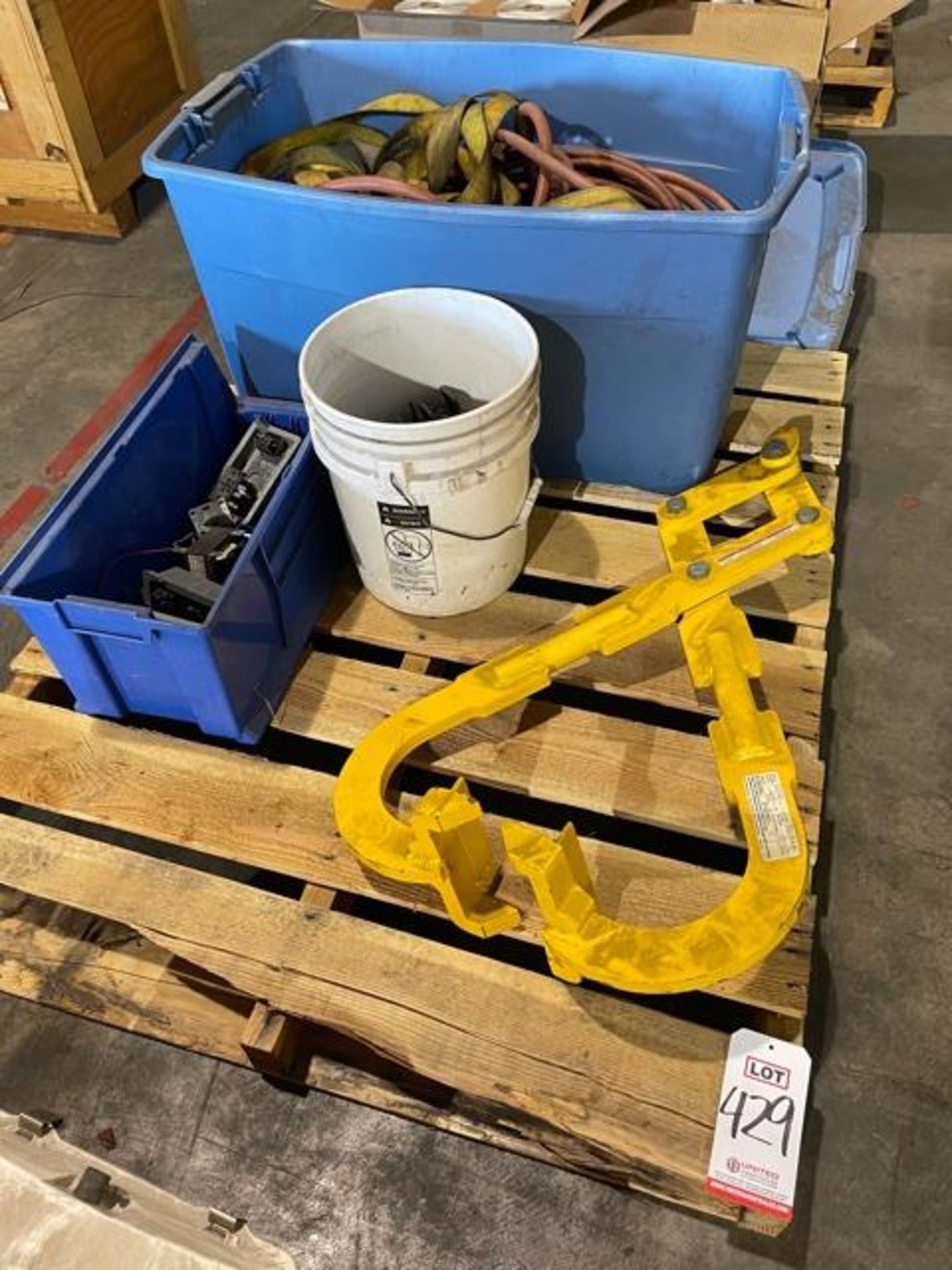 LOT - PLATE-GRABBER, BOXES OF HOSES, ETC. (LOCATION: BUILDING 50)