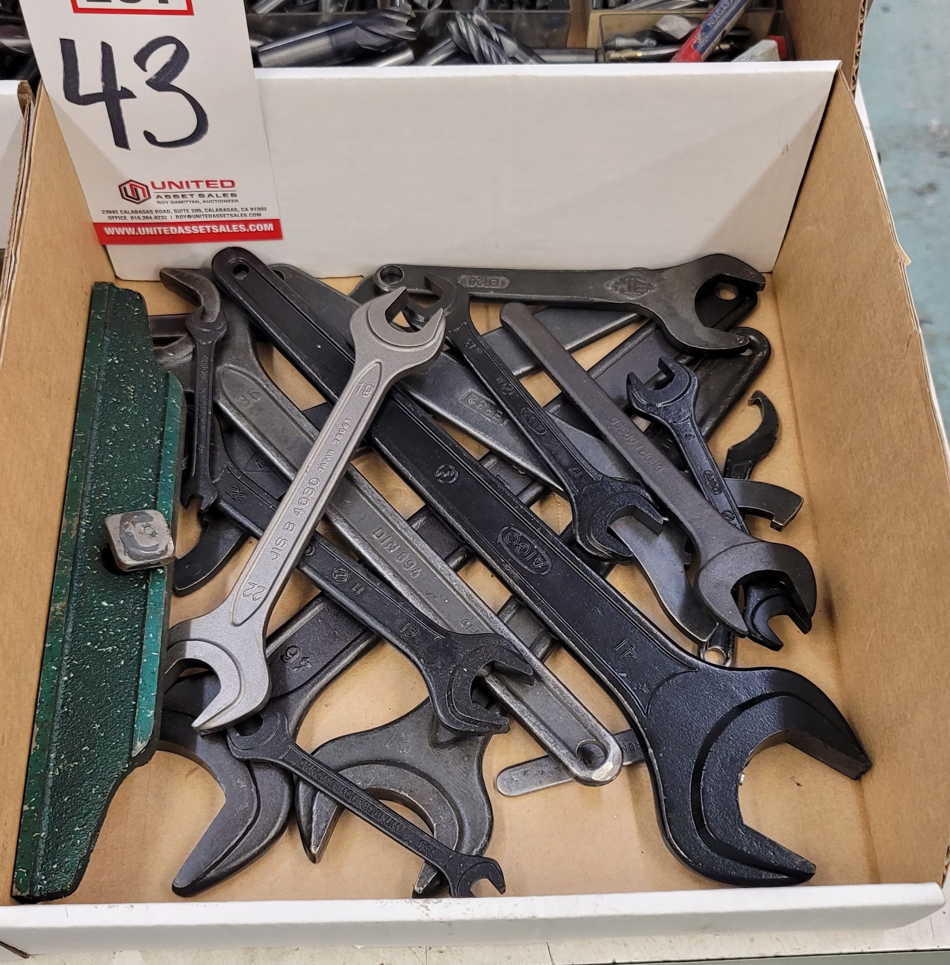 LOT - MISC MACHINE WRENCHES