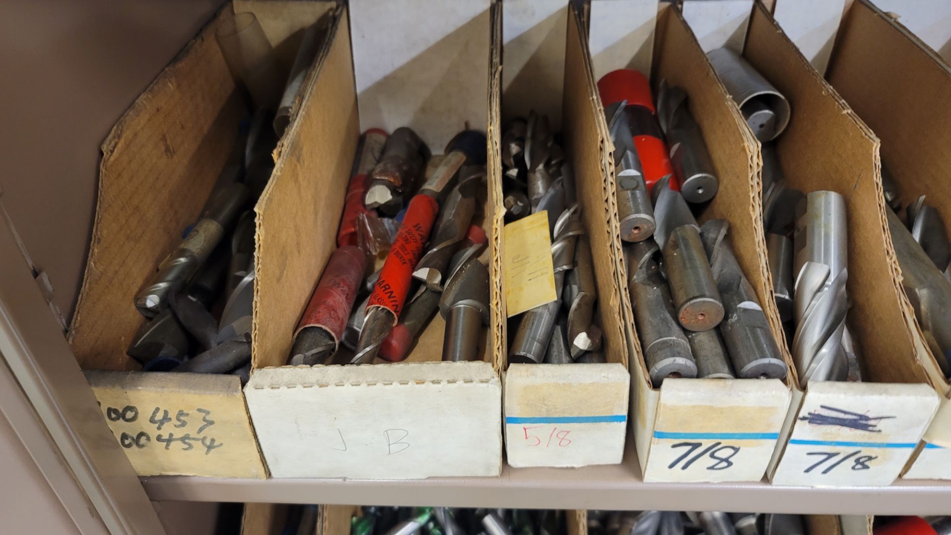 LOT - CONTENTS ONLY OF (3) SHELVES, TO INCLUDE: ENDMILLS AND OTHER CUTTERS - Image 2 of 7