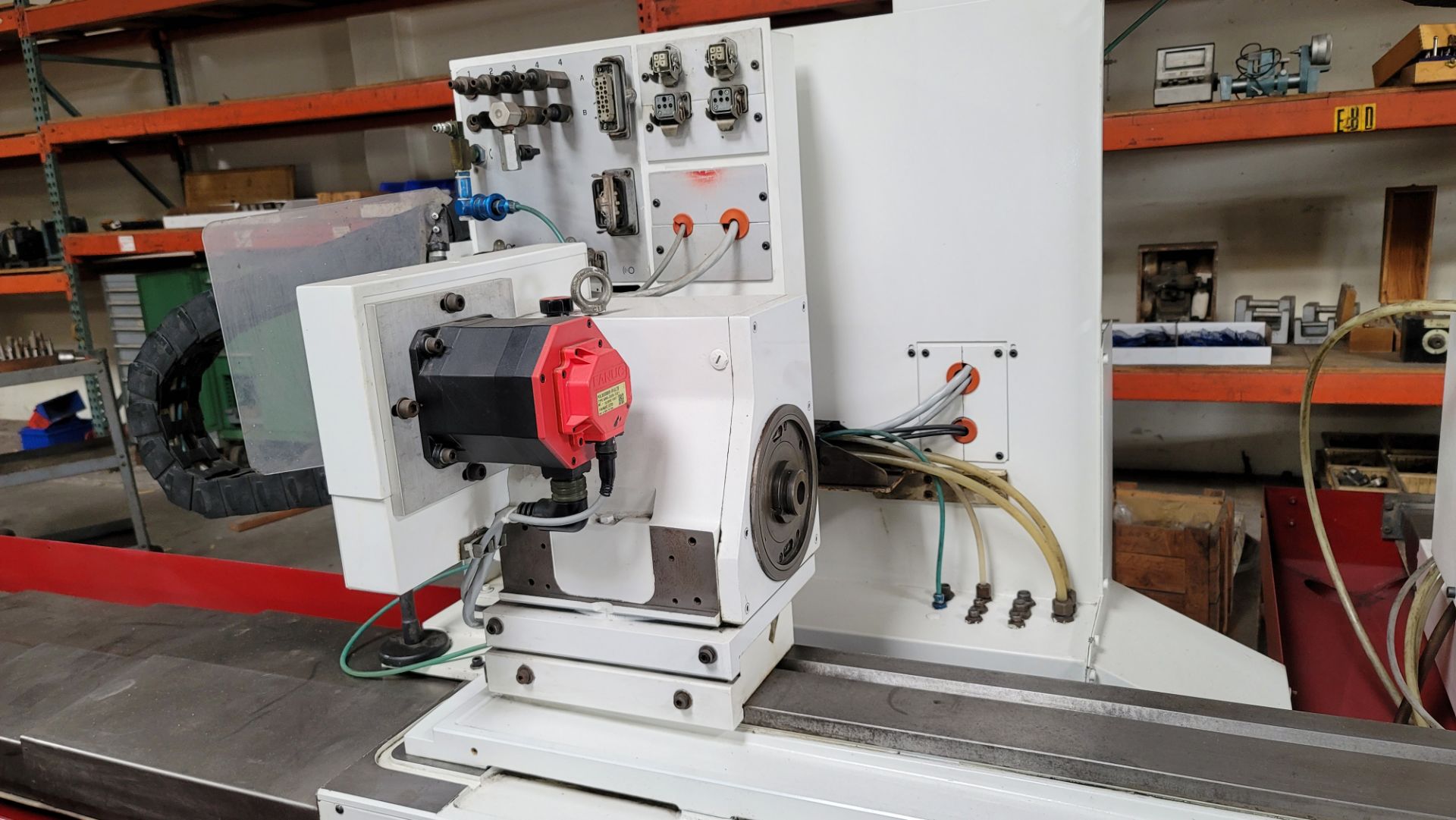 STUDER S 40-4 GRANITAN CNC CYLINDRICAL GRINDER, FANUC SERIES OI-TD CONTROL, GRINDING LENGTH 1000 MM, - Image 5 of 11