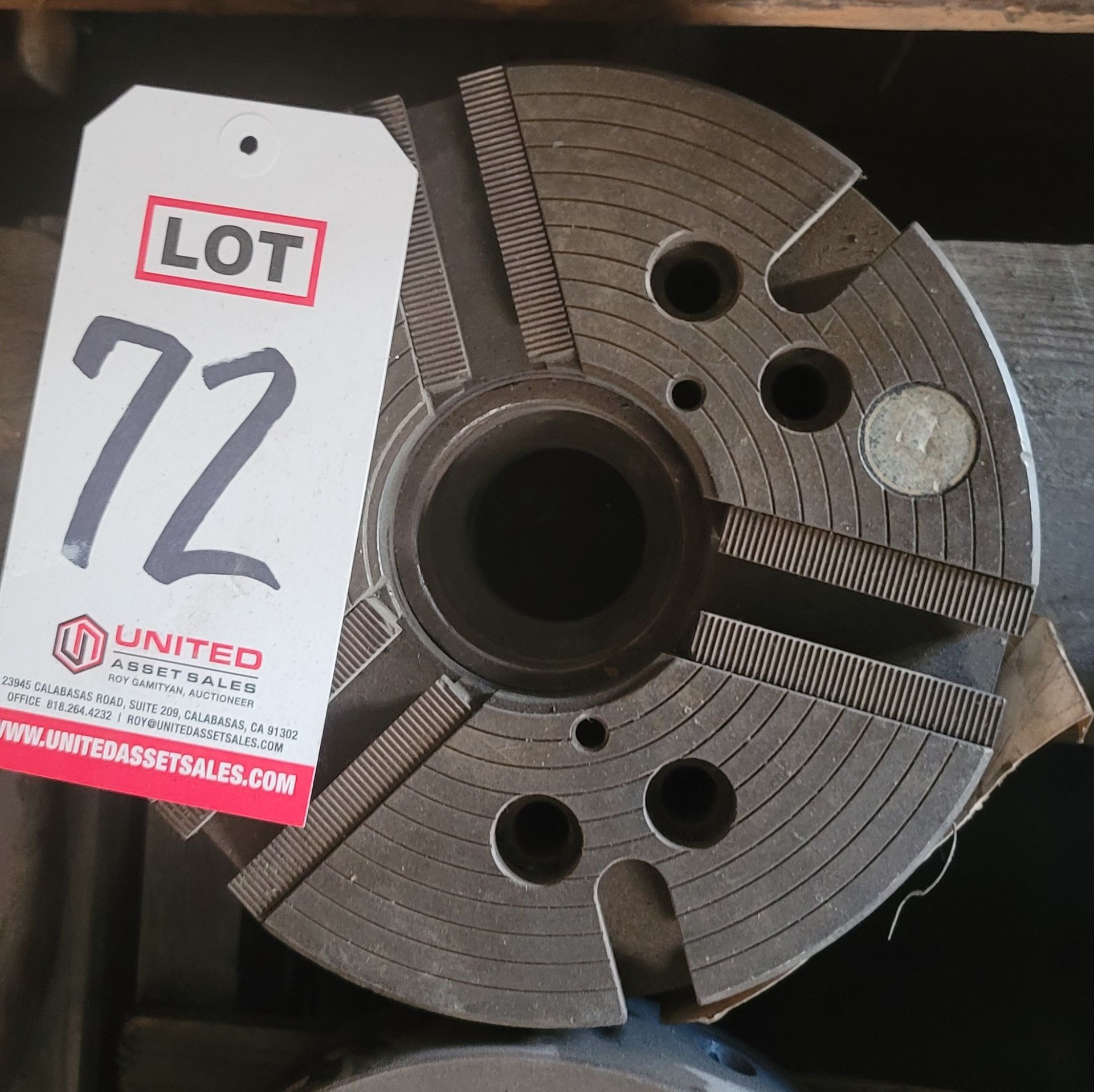 8-1/2" 3-JAW CHUCK