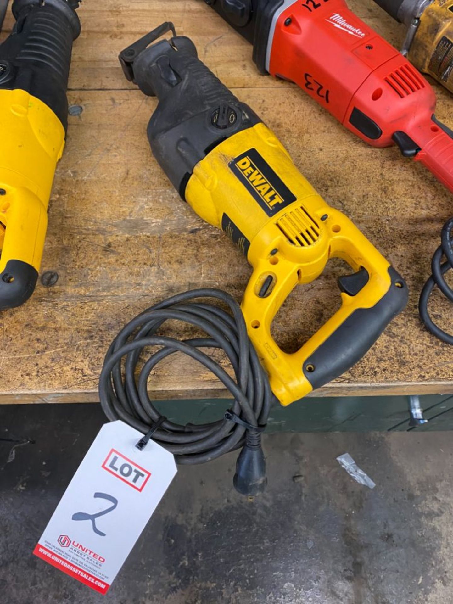 DEWALT DW311 RECIPROCATING SAW