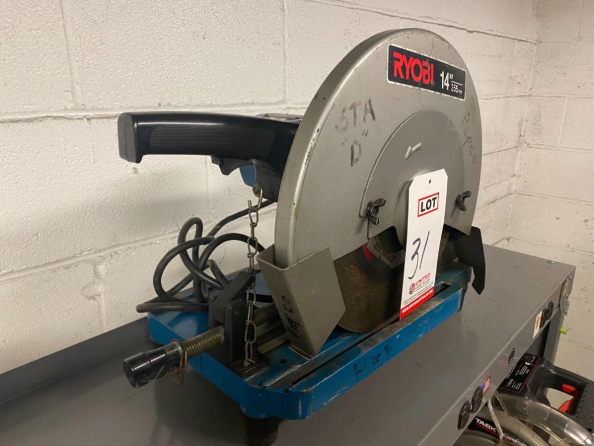 RYOBI 14" ABRASIVE SAW