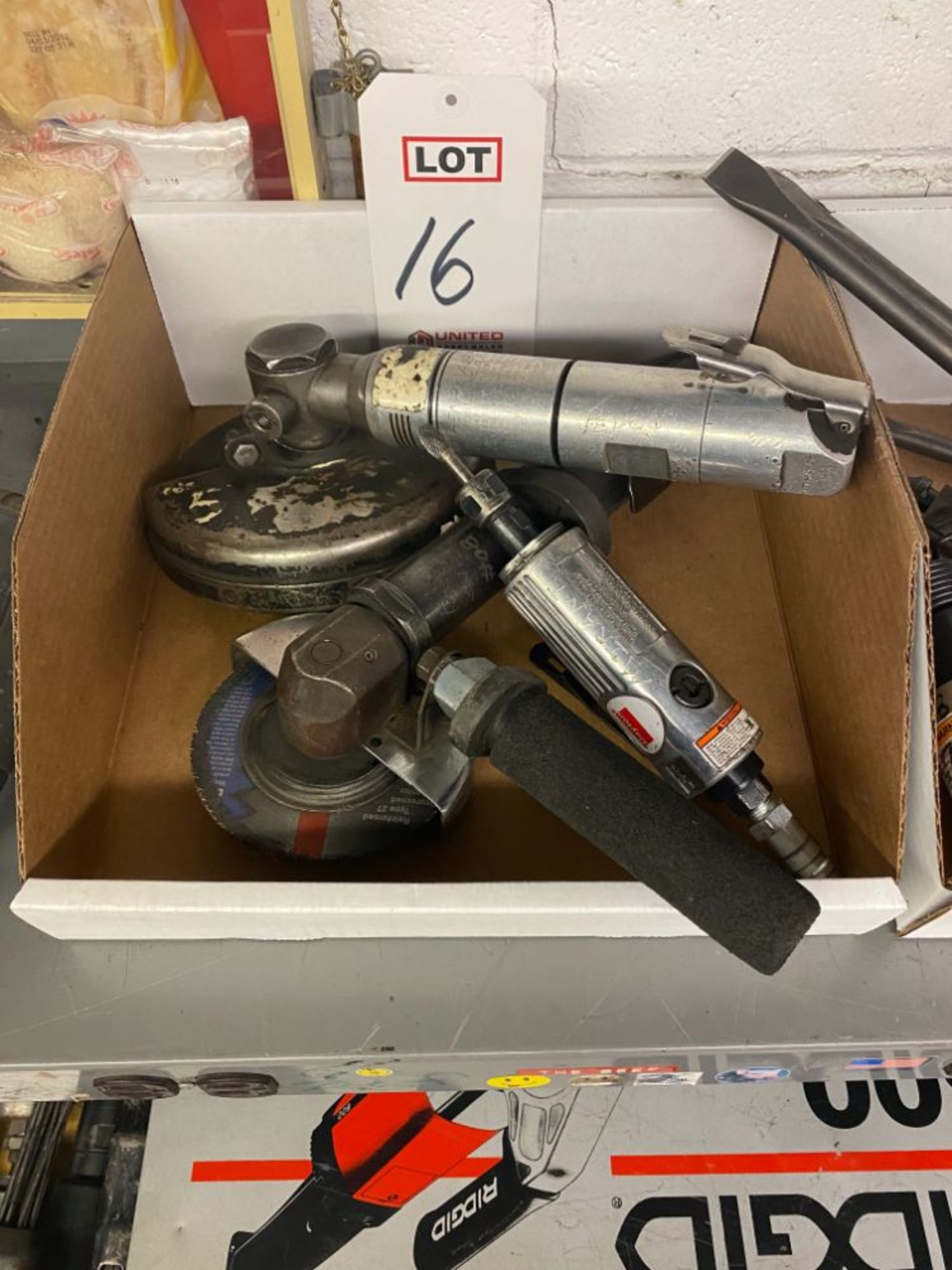 LOT - ASSORTED PNEUMATIC TOOLS