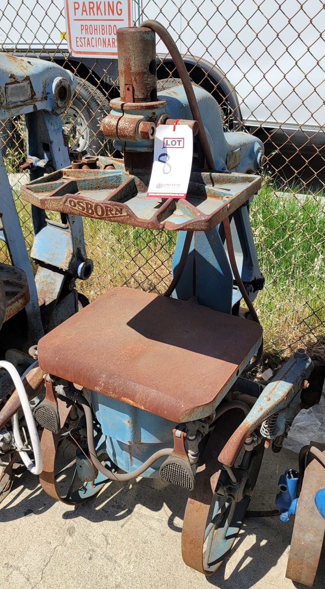 OSBORN JOLT SQUEEZE MOLDING MACHINE, TABLE SIZE: 20" X 16" - Image 2 of 2