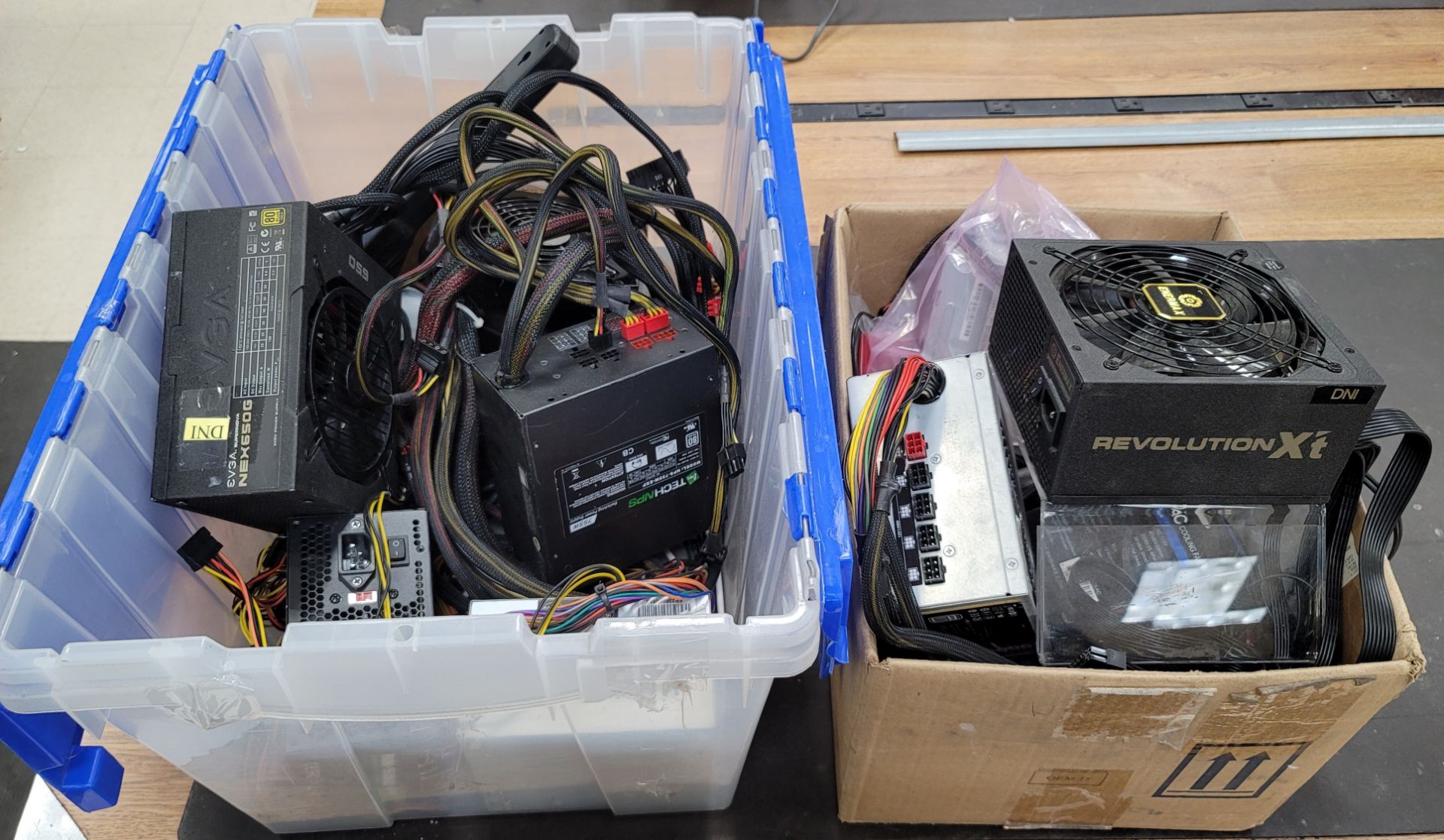 LOT - MISC POWER SUPPLIES