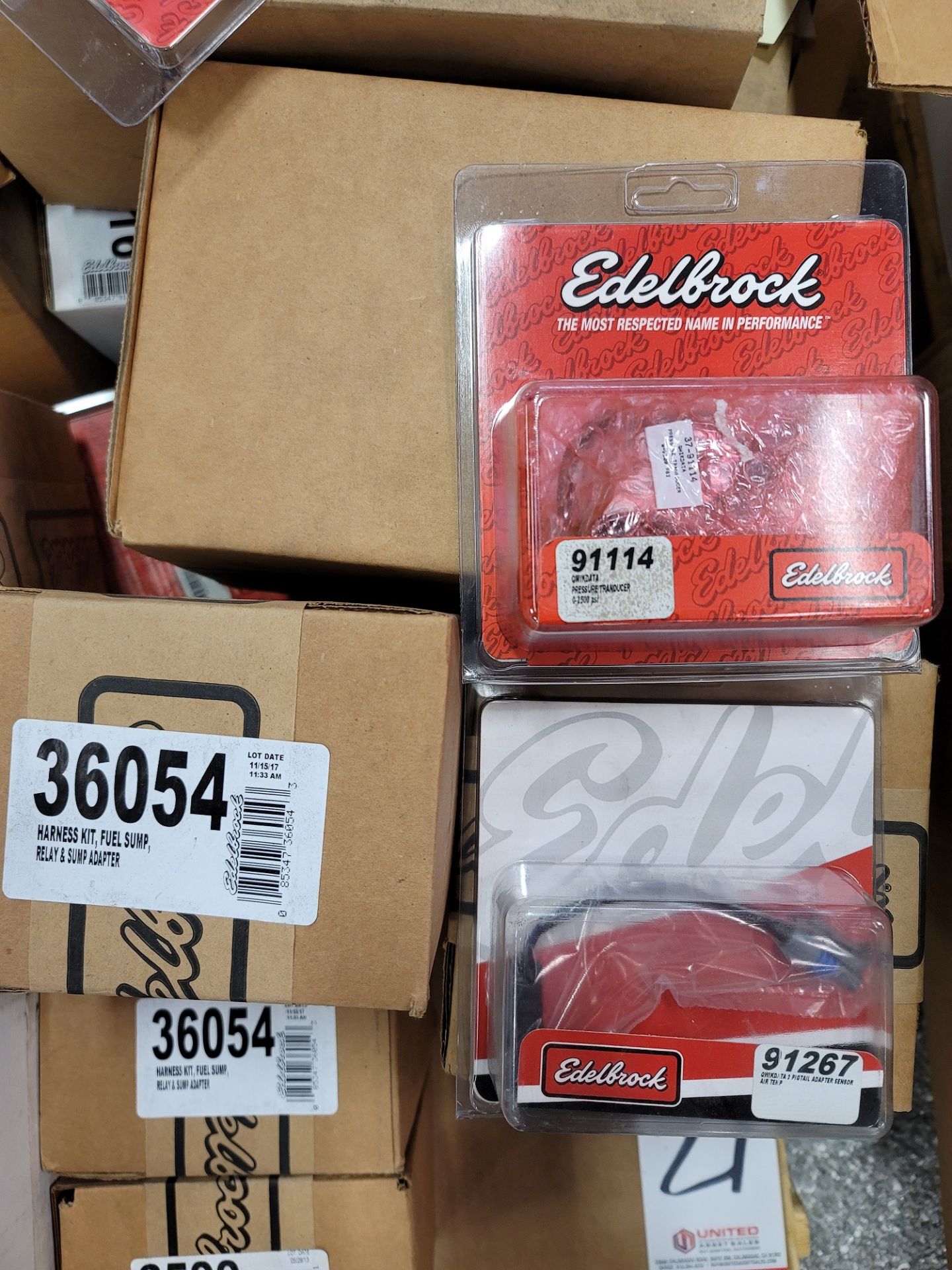 LOT - EDELBROCK PARTS PACKAGED FOR SALE - Image 2 of 5