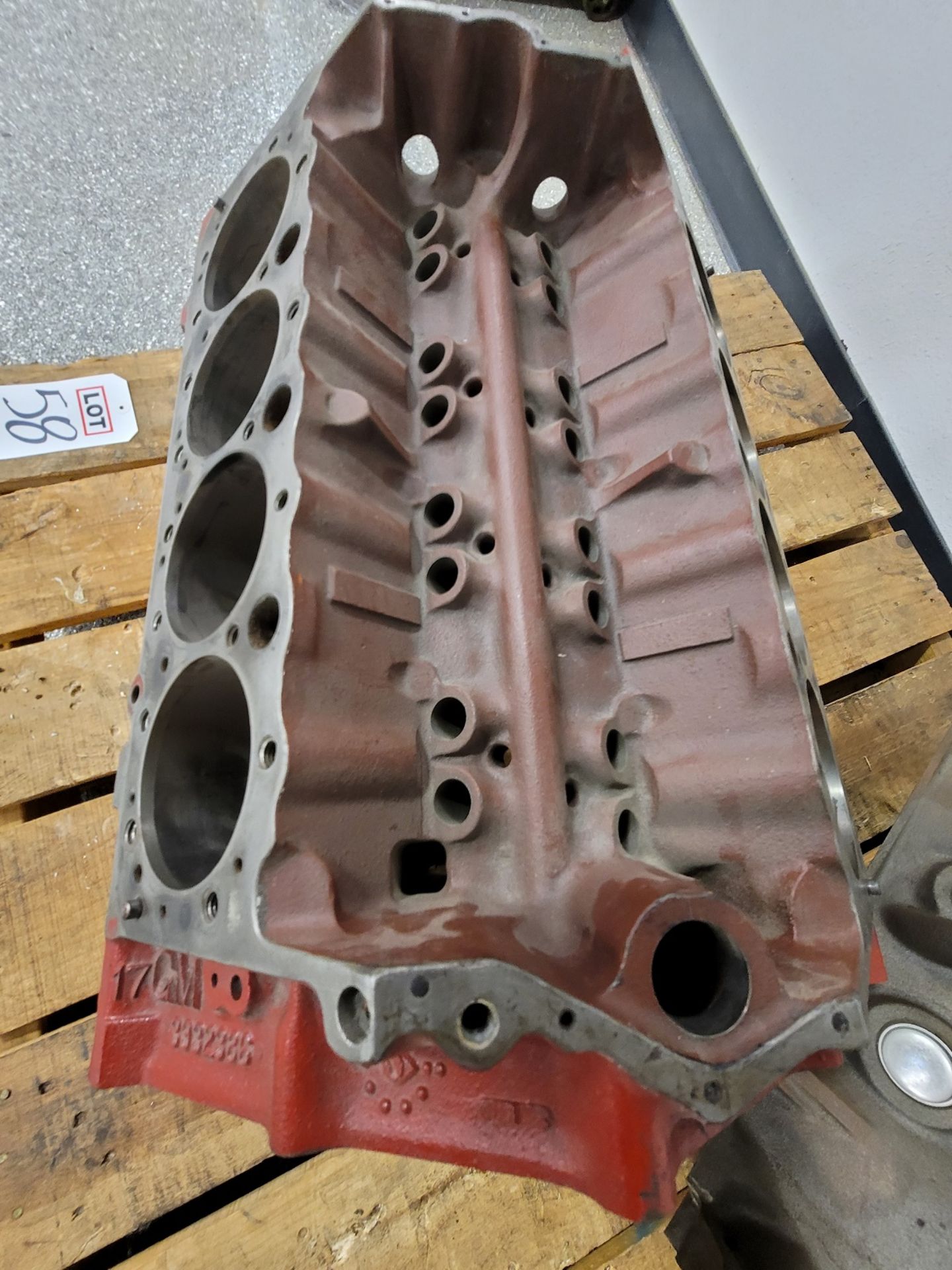 LOT - FORD 302 BLOCK AND GM BLOCK - Image 2 of 3