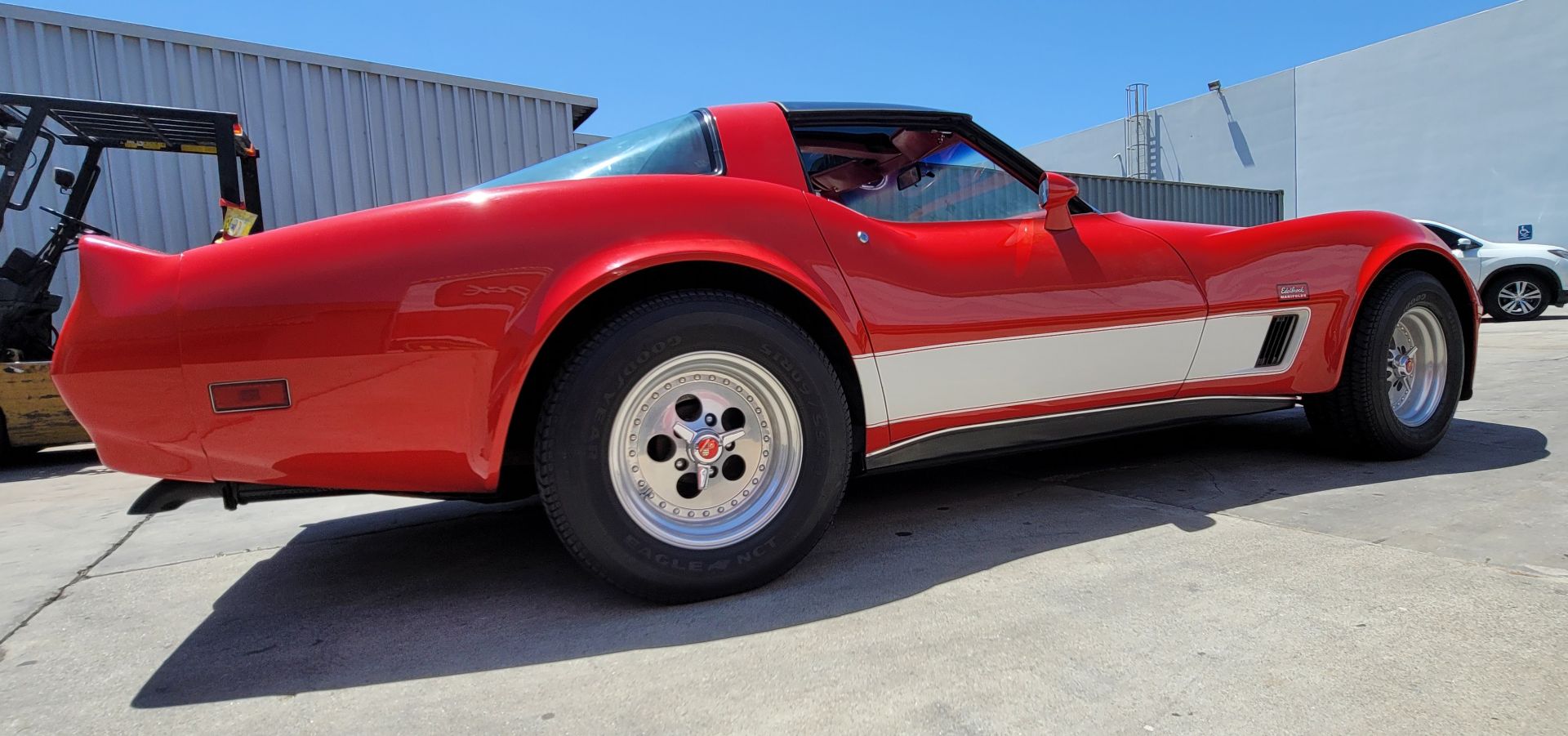 1980 CHEVROLET CORVETTE, WAS VIC EDELBROCK'S PERSONAL CAR BOUGHT FOR R&D, RED INTERIOR, TITLE ONLY. - Image 12 of 70