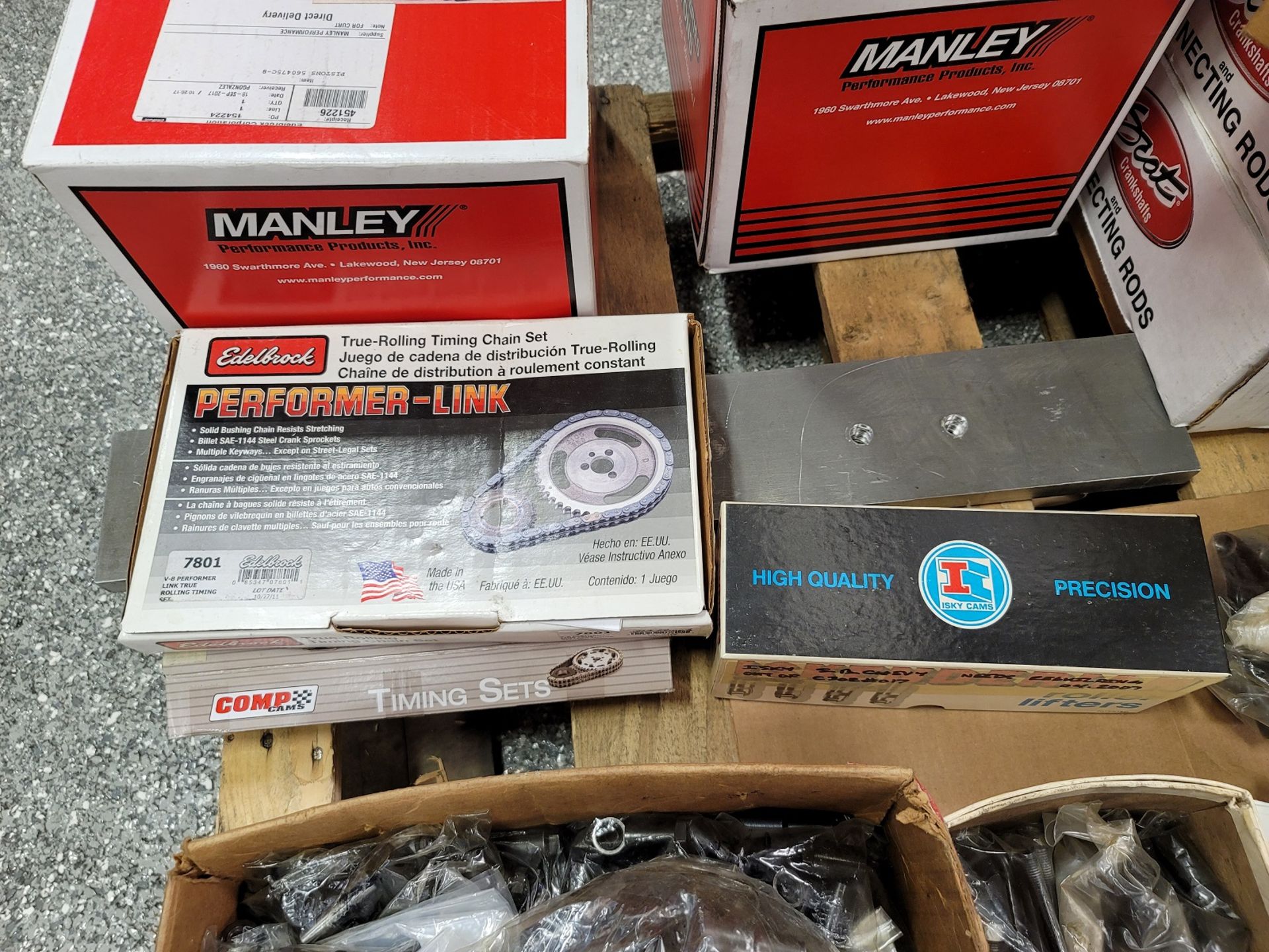 LOT - PALLET OF MIXED PARTS FROM PISTON SETS TO TIMING CHAIN SETS - Image 5 of 5