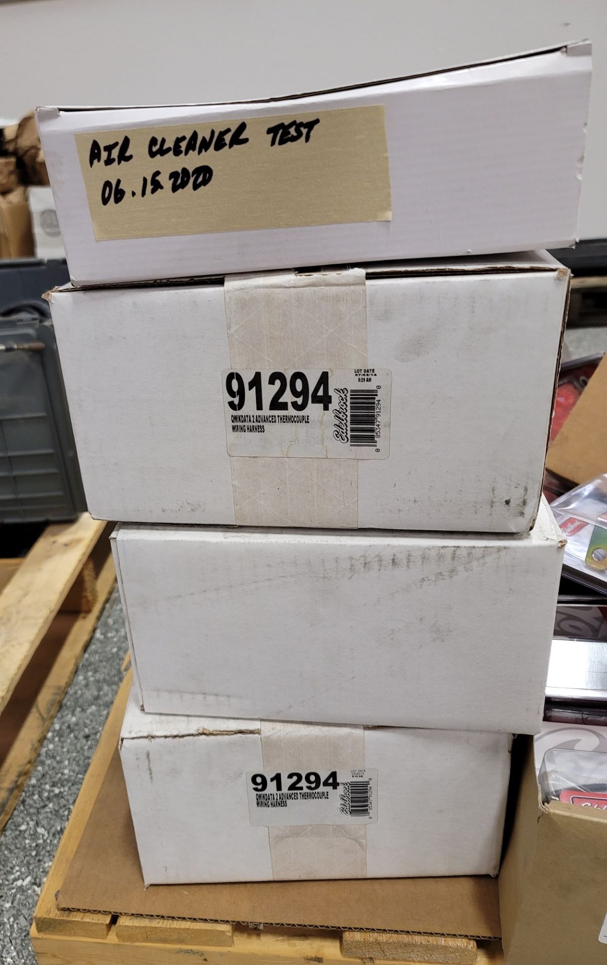 LOT - EDELBROCK PARTS PACKAGED FOR SALE - Image 5 of 5