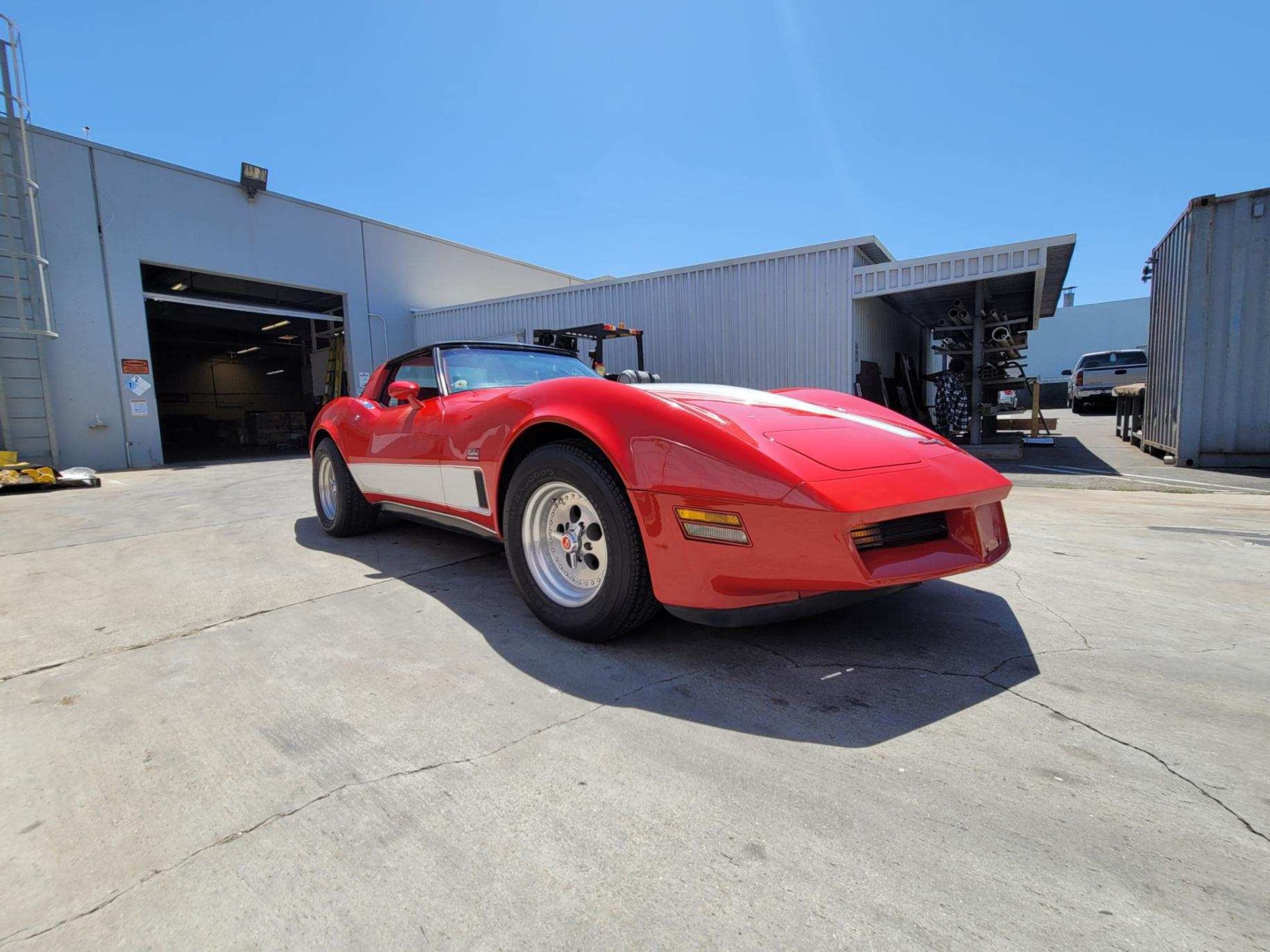 1980 CHEVROLET CORVETTE, WAS VIC EDELBROCK'S PERSONAL CAR BOUGHT FOR R&D, RED INTERIOR, TITLE ONLY. - Image 64 of 70