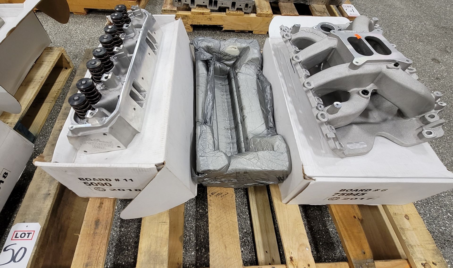 LOT - (1) CYLINDER HEAD AND (1) INTAKE MANIFOLD