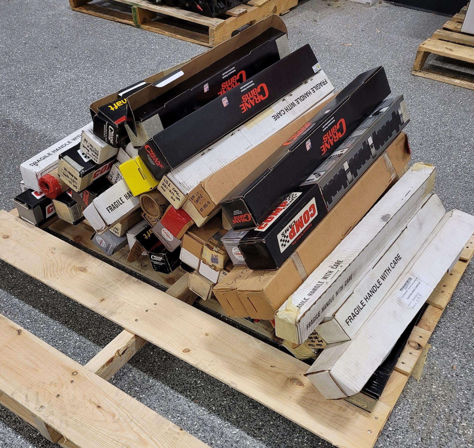 LOT - PALLET OF MISC CAMS
