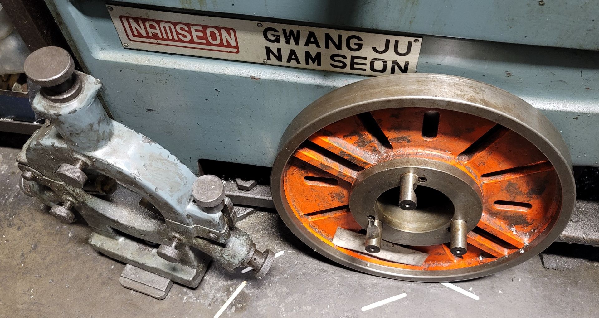 NAMSEON ACRATURN 16 X 40 LATHE, 8" 3-JAW CHUCK, FACE PLATE, STEADY REST, TAILSTOCK, S/N N1-9010300 - Image 6 of 7