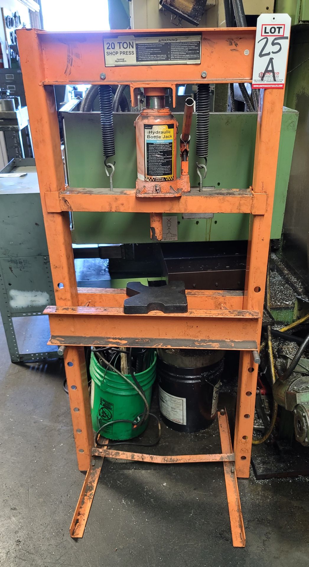 CENTRAL HYDRAULICS 20-TON H-FRAME SHOP PRESS, ITEM NO. 32879