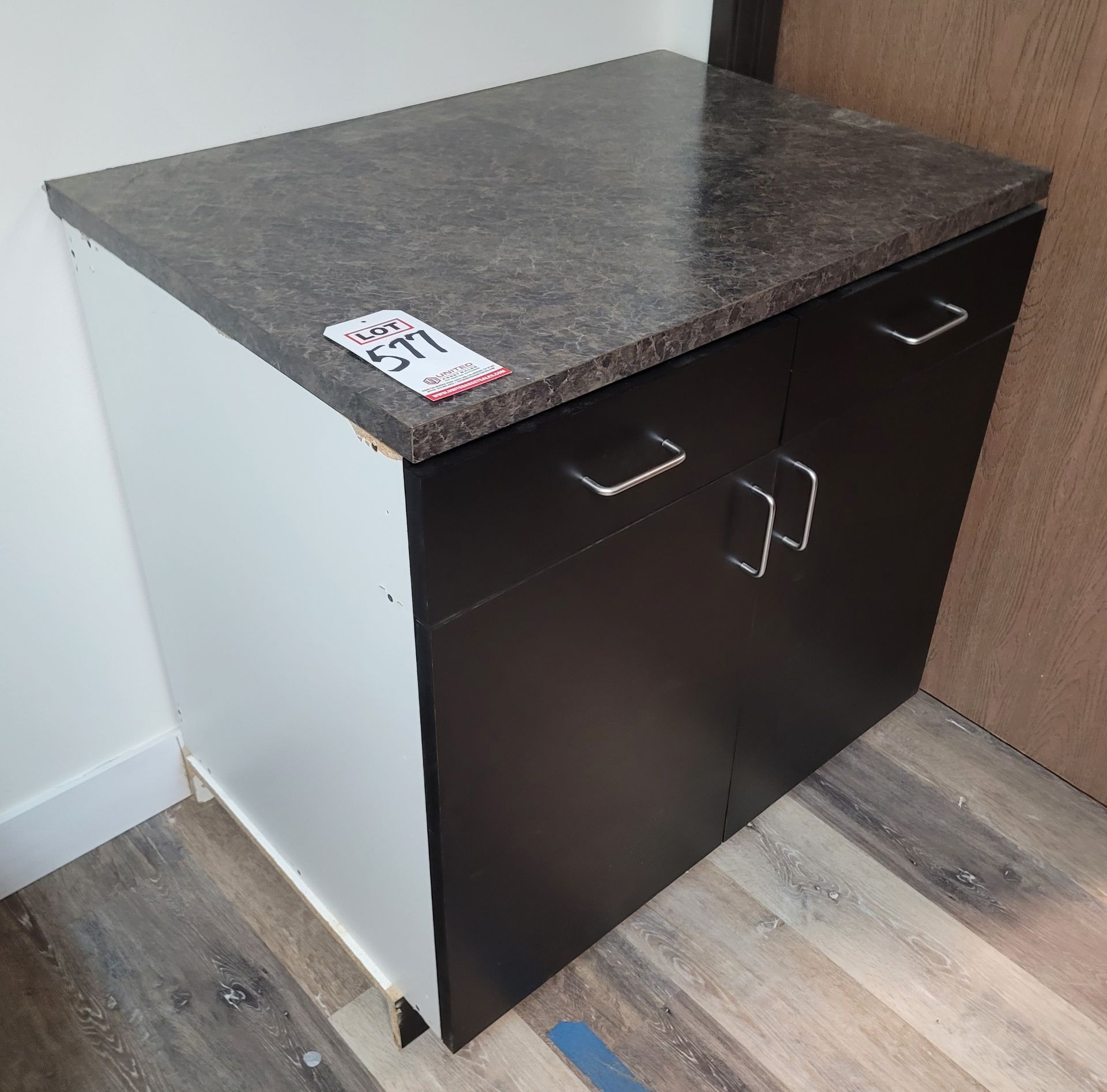 BASE CABINET, 3' X 25" X 36-1/2" TOP HEIGHT (LOCATION: SAN DIEGO, CA)