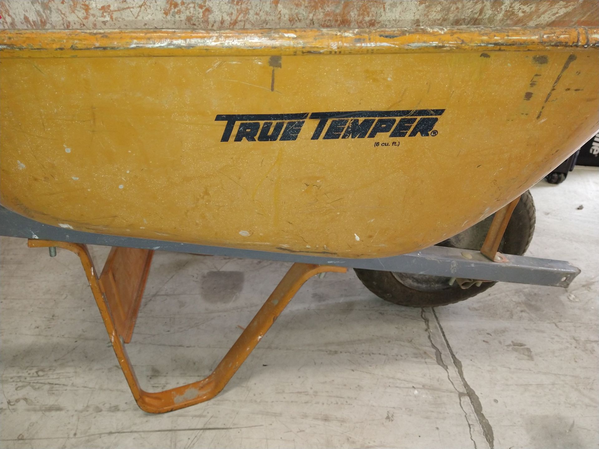 TRUE TEMPER WHEELBARROW, FLAT FREE TIRE (LOCATION: ORANGE, CA) - Image 2 of 2