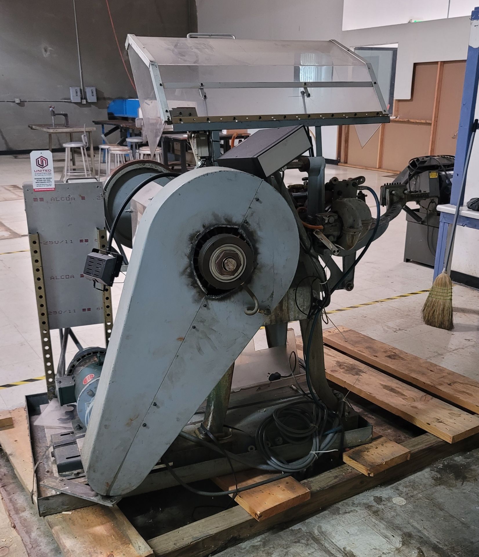 NILSON S-0 FOURSLIDE WIRE FORMING MACHINE, NO. 60880, S/N 60980 (NOTE: LOT 13 & 14 HAVE IDENTICAL - Image 3 of 3